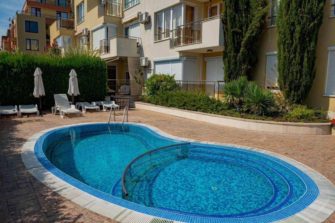 Menada Belle View Apartments Sveti Vlas Exterior photo